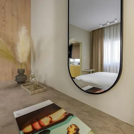 Aristotelian Virtues - Elpida *