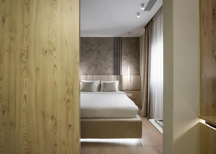 Apartment Aristotelian Virtues - Elpida *