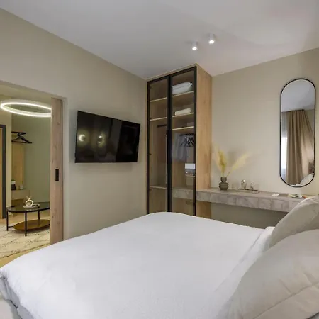 Aristotelian Virtues - Elpida Салоники