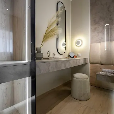 Aristotelian Virtues - Elpida Салоники