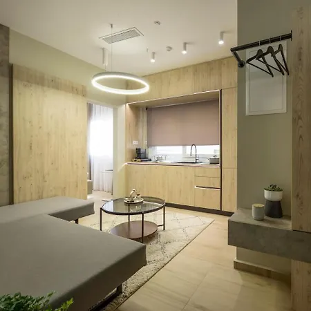 Aristotelian Virtues - Elpida Apartamento *