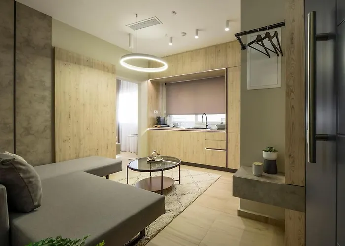 Aristotelian Virtues - Elpida Apartmán *